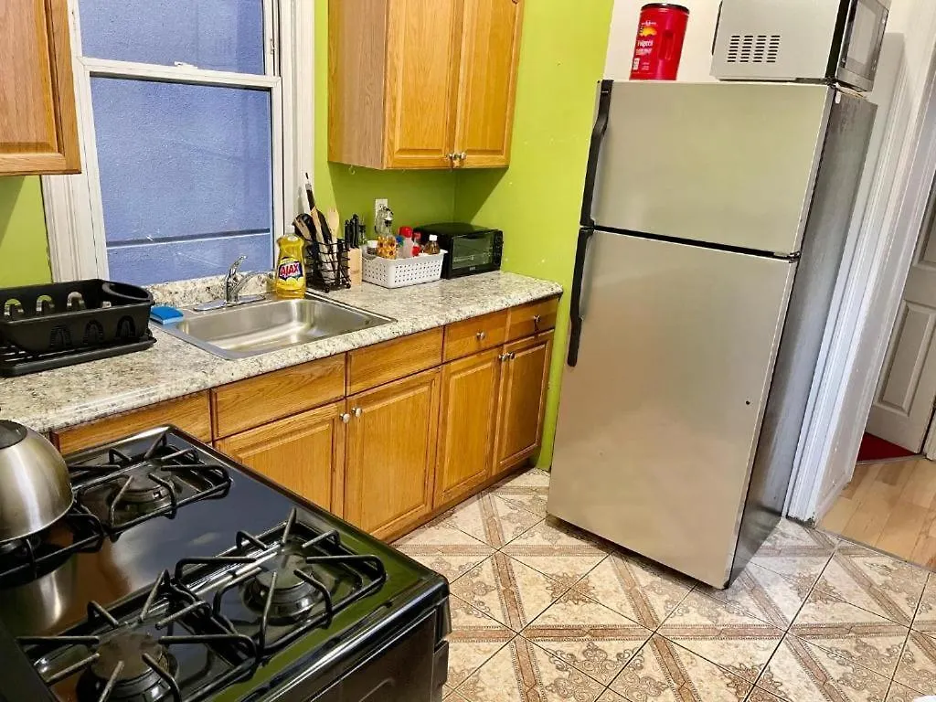 Two Stops To Manhattan, 3 Bedroom Apt In Lic New York 0*,  United States